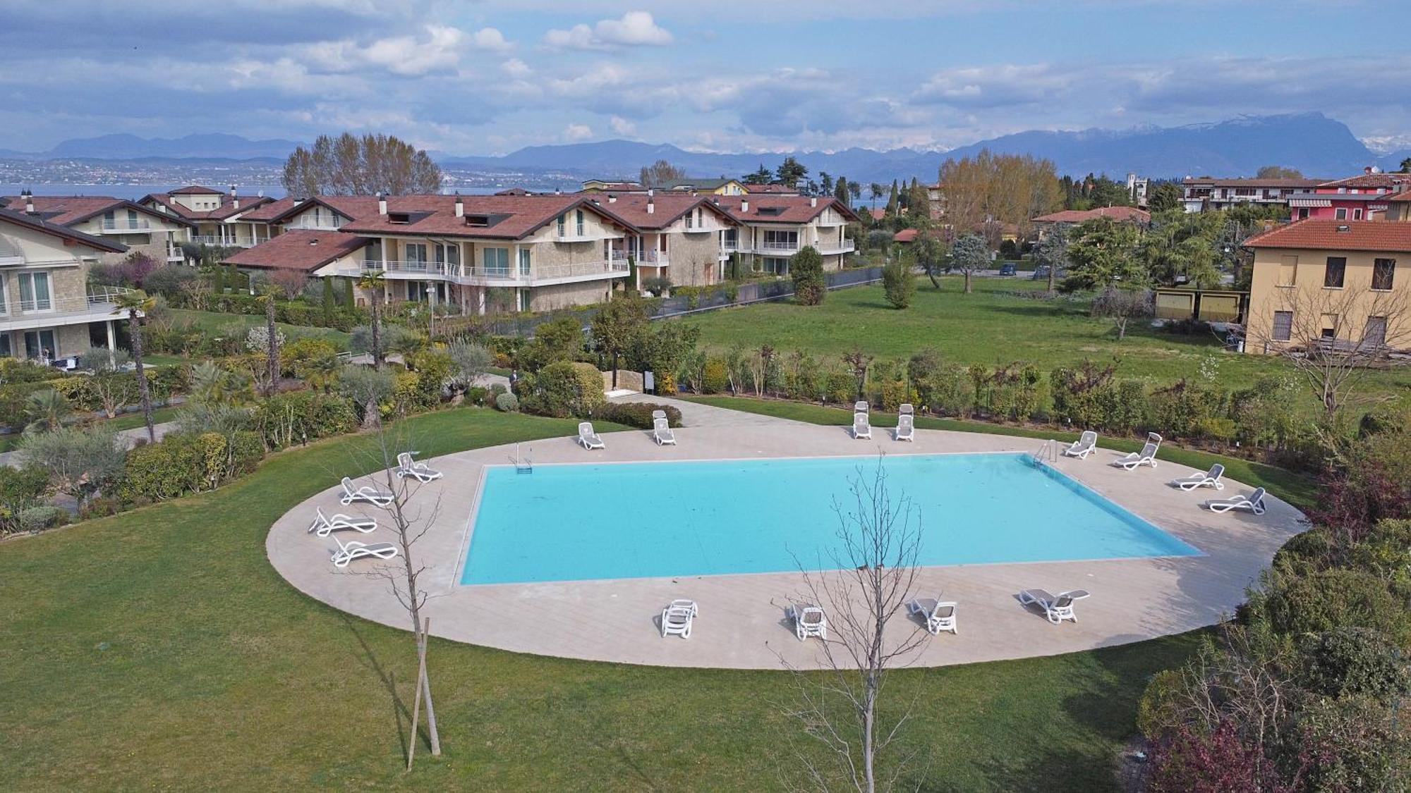 Resort Caesar C4 Sirmione - Gardagate 外观 照片
